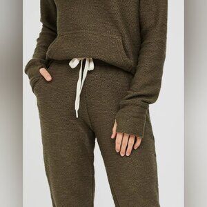 OFFLINE By Aerie Snowday Jogger